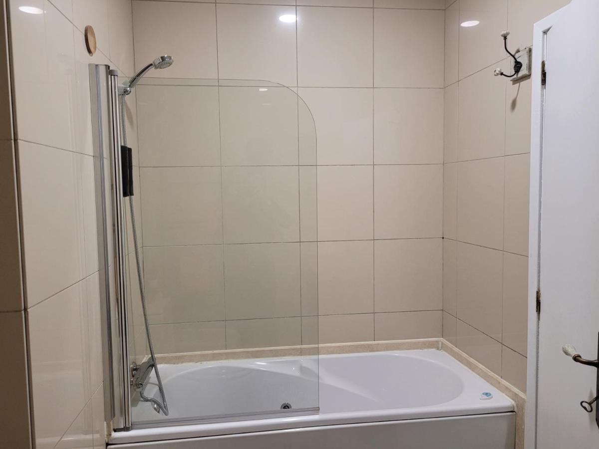 Charm City Center Apt 140M2 & Free Parking Lägenhet Braga Exteriör bild